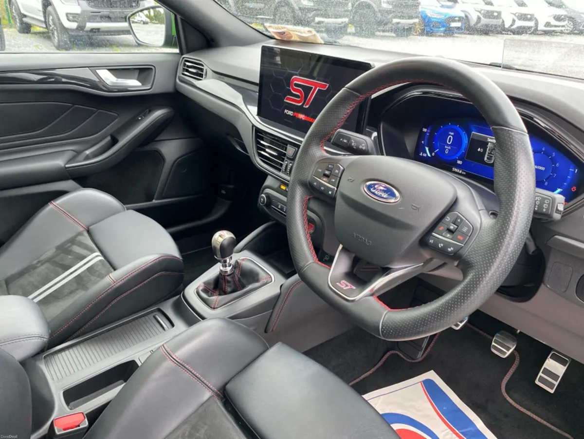 Ford Focus 2.3 ST..High Spec - Image 6