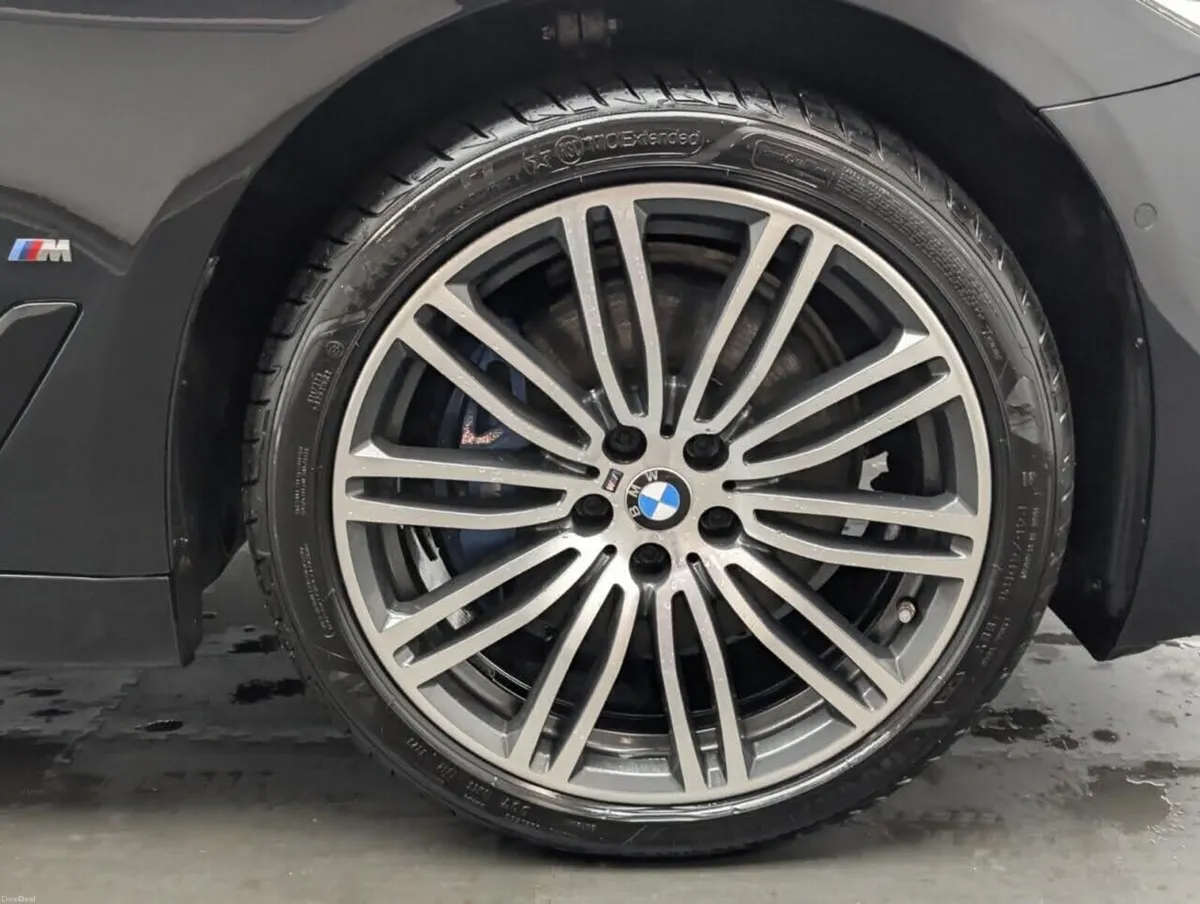 BMW 5-Series 2020  530 E     M SPORT - Image 3