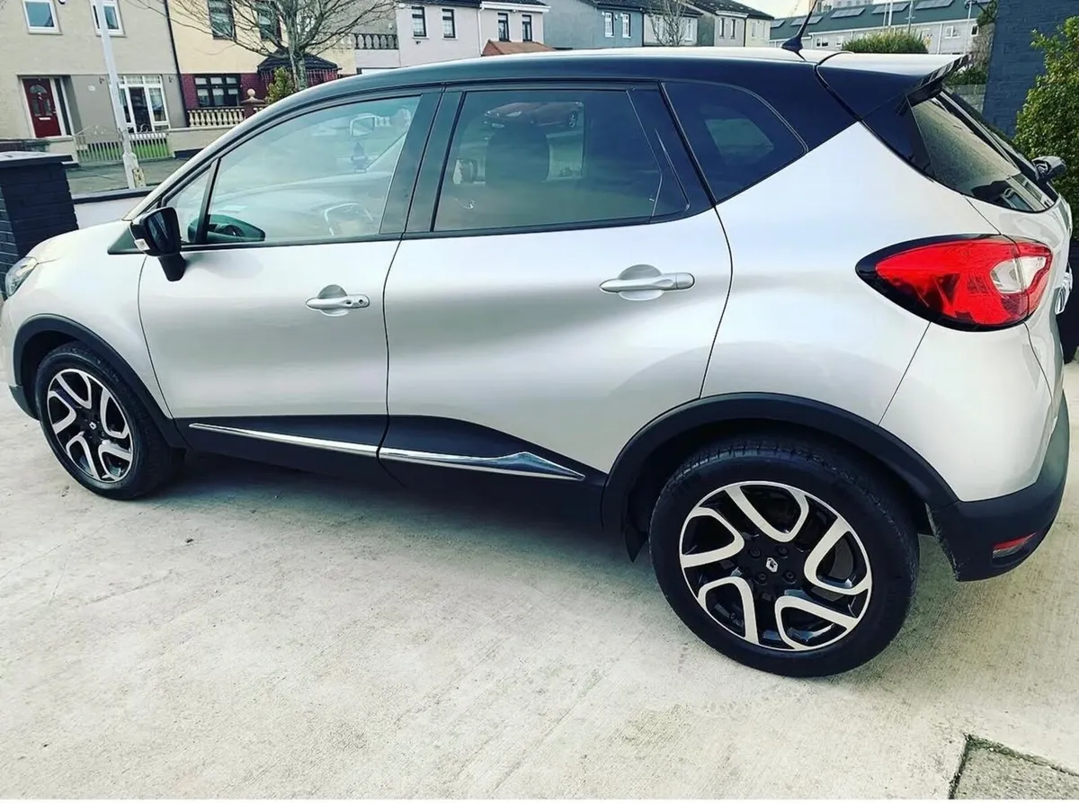 €9500 Renault Captur Dynamique S Nav– Low KM’s - Image 1