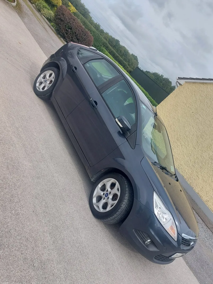 Ford Focus - Image 1