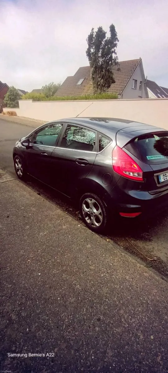 Car - Image 1