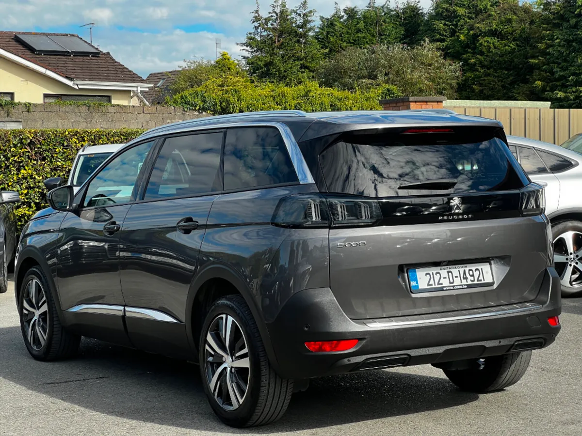 Peugeot 5008 FL ALLURE 1.5 BLUE HDI 7 SEAT *HIGH S - Image 6