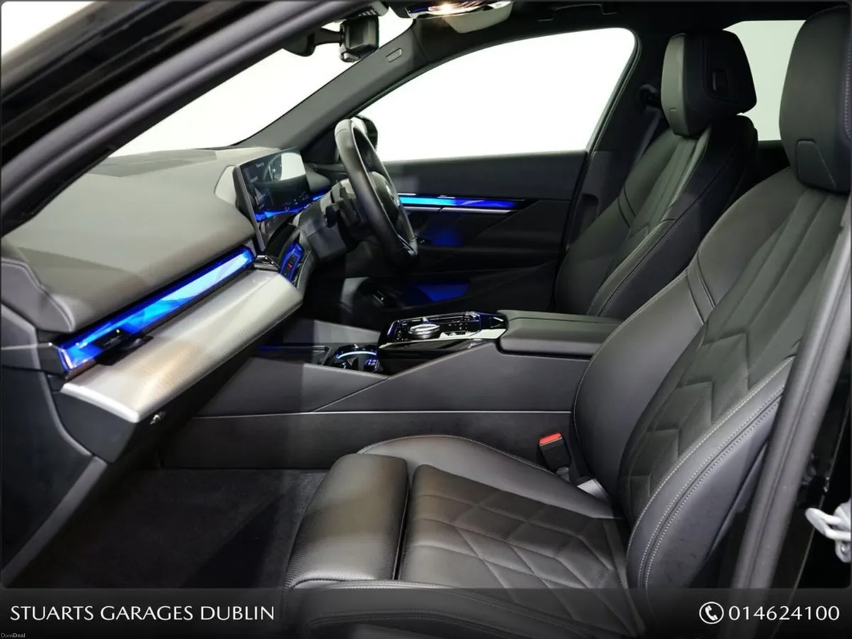 BMW 5-Series PANORAMIC GLASS ROOF, COMFORT PACK, T - Image 3