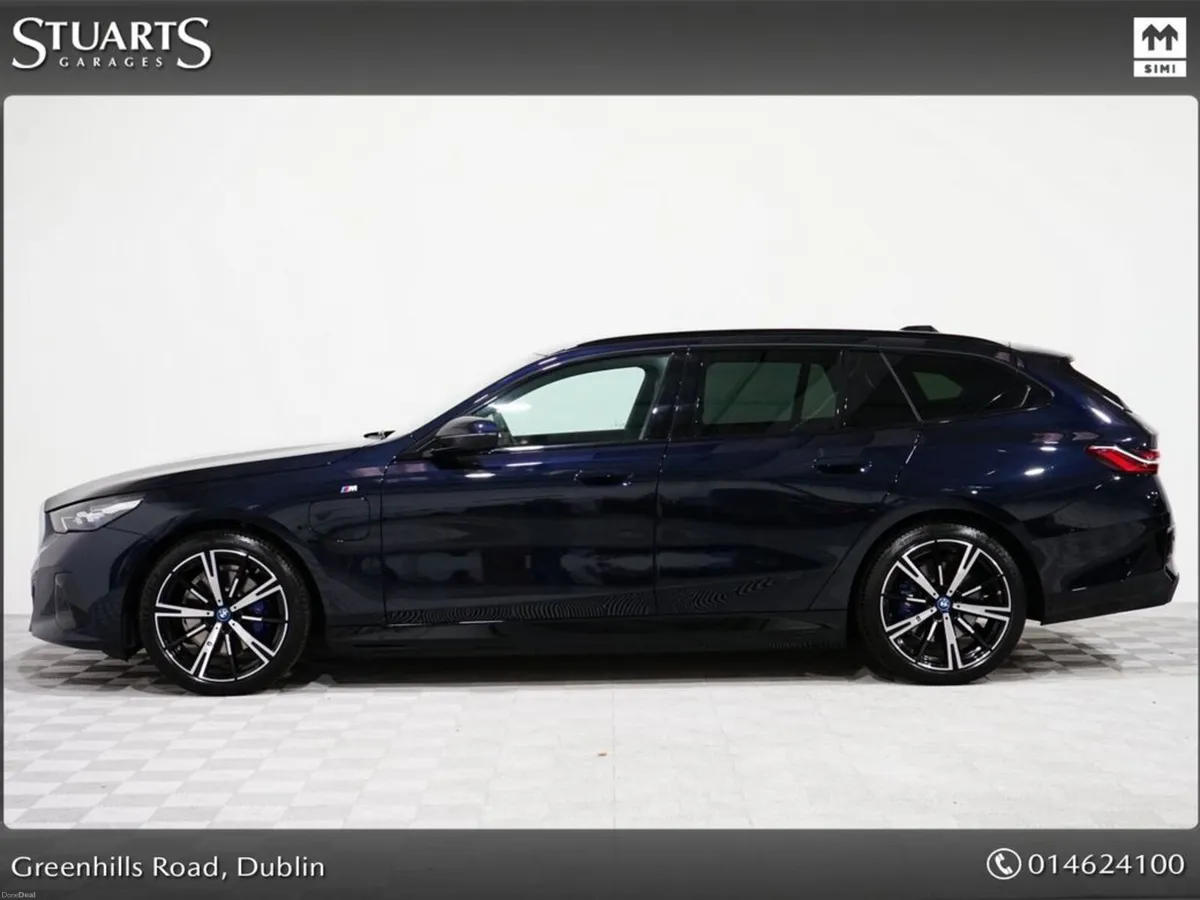 BMW 5-Series PANORAMIC GLASS ROOF, COMFORT PACK, T - Image 6