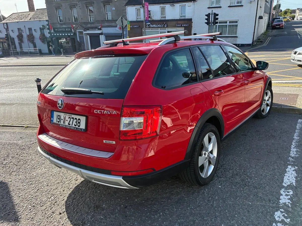 Skoda Octavia Scout AUTO. - Image 4