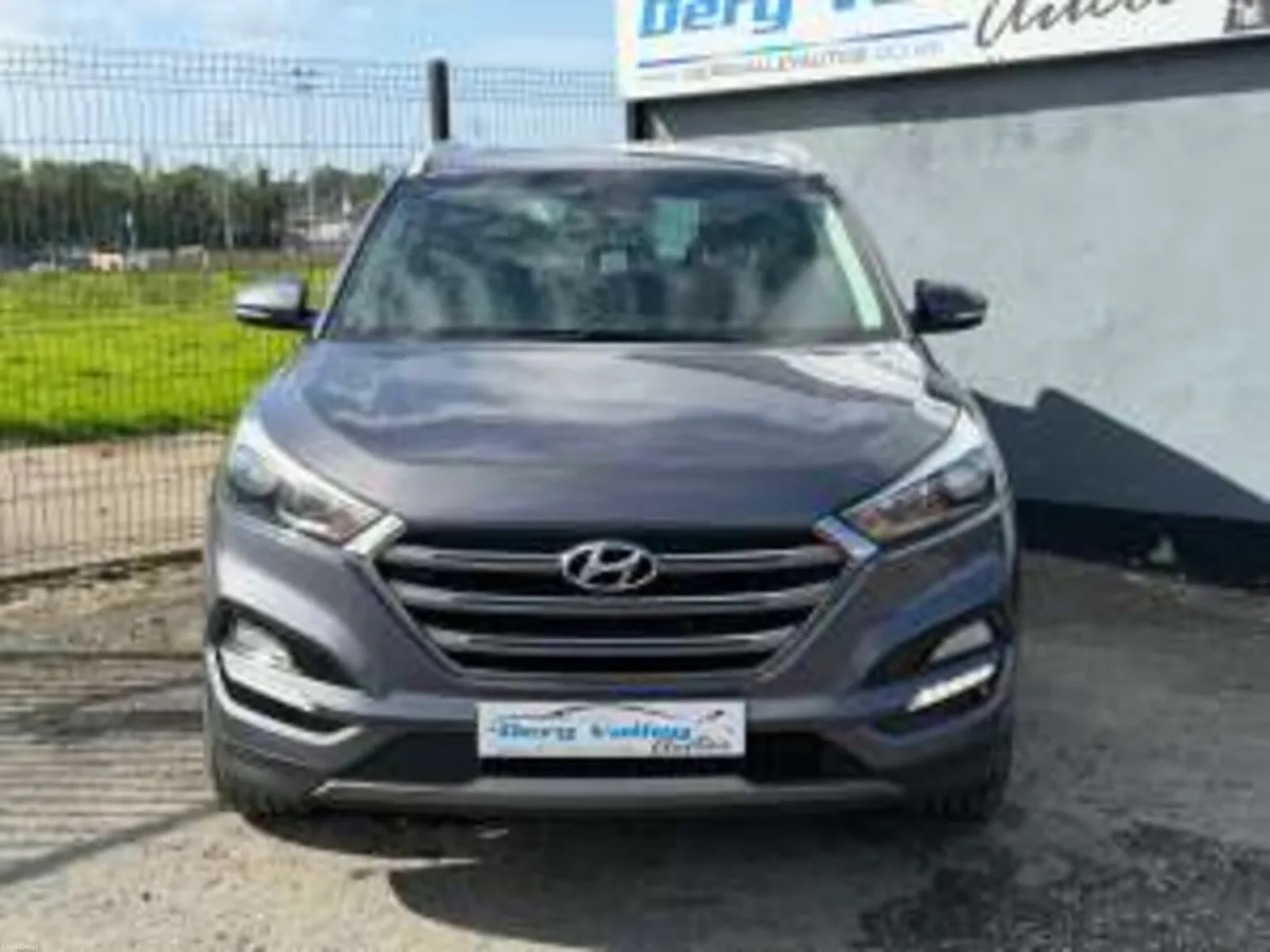 HYUNDAI TUCSON 2.0 Tucson Premium Blue Drive 2WD C - Image 3