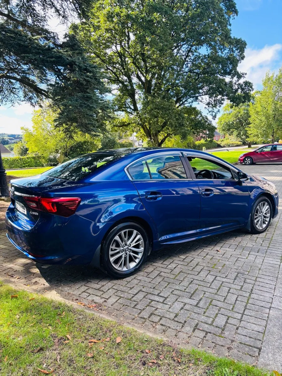 Toyota avensis - Image 4