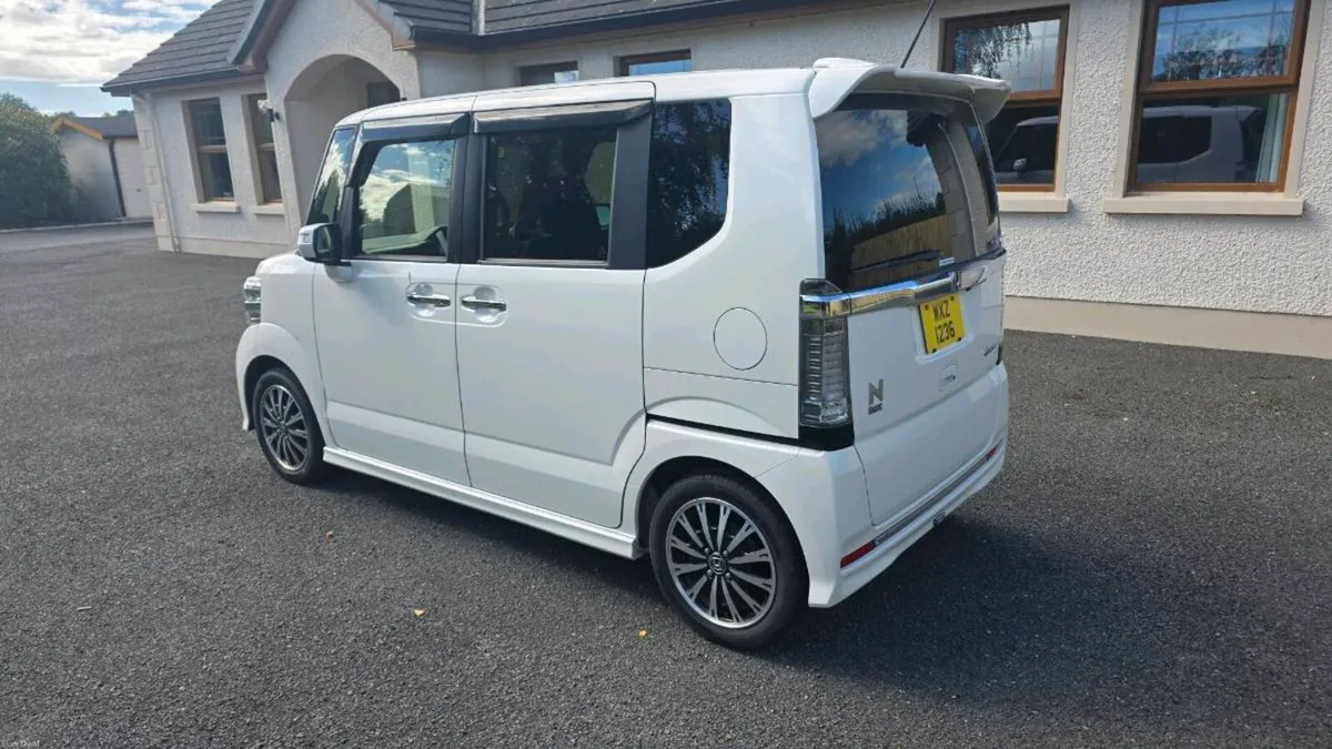 Honda Nbox Custom - Image 4