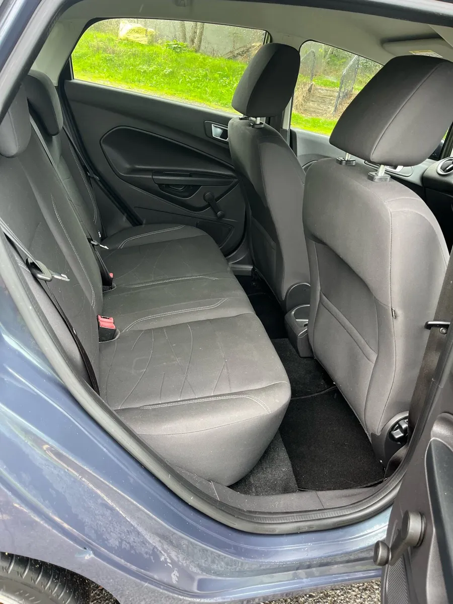 Ford Fiesta - Image 5