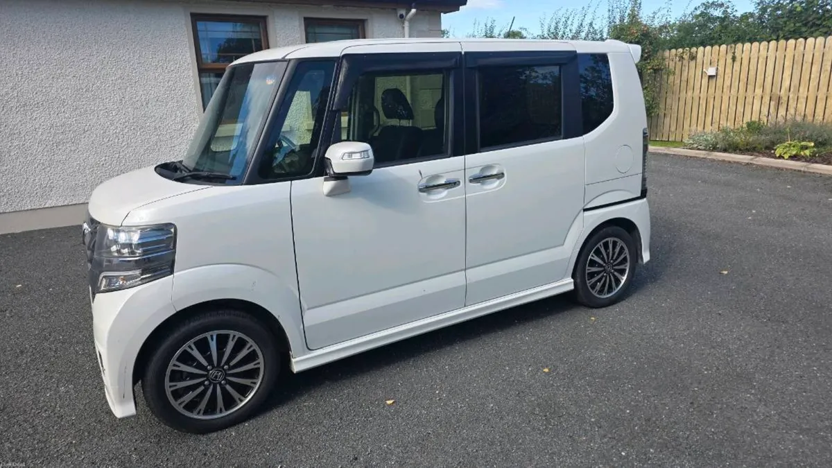 Honda Nbox Custom - Image 3