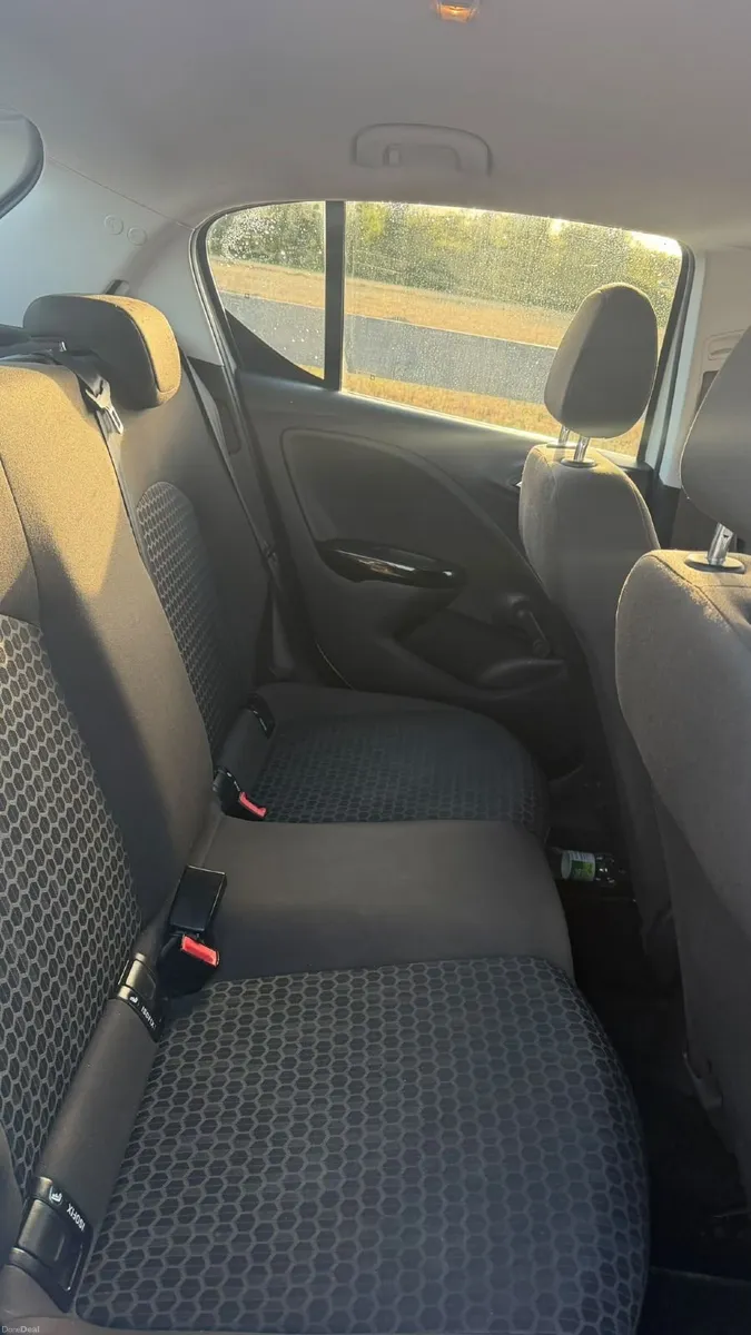 Opel Corsa 2017 - Image 6