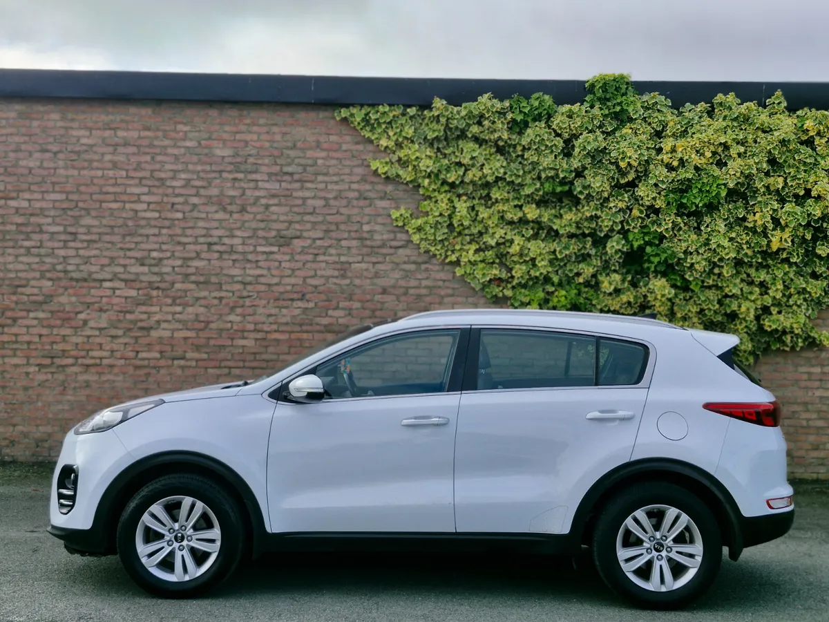 Kia Sportage PLATINUM S - Image 4