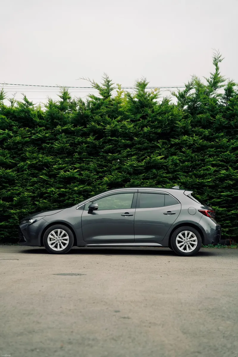 Toyota Corolla Sport Hybrid 2023 | Modern Hybrid - Image 2