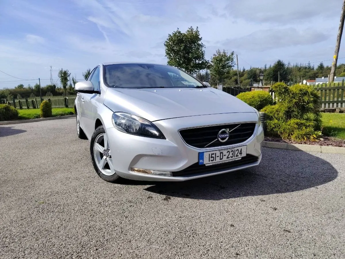 Volvo v40 - Image 6