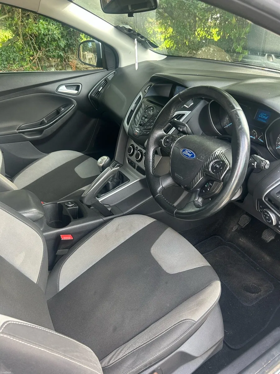 Ford Focus - Image 6