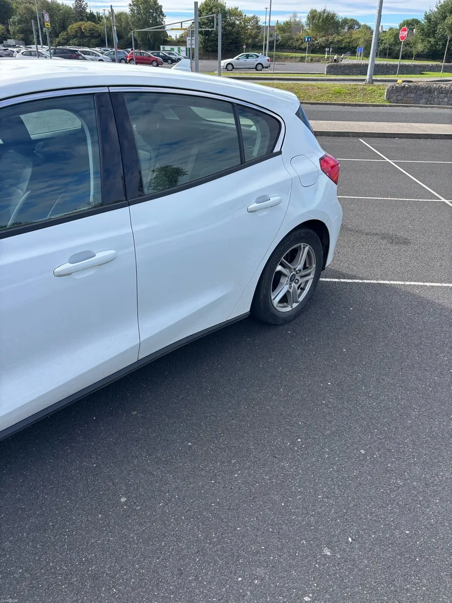 Ford Focus 2019 - Image 4