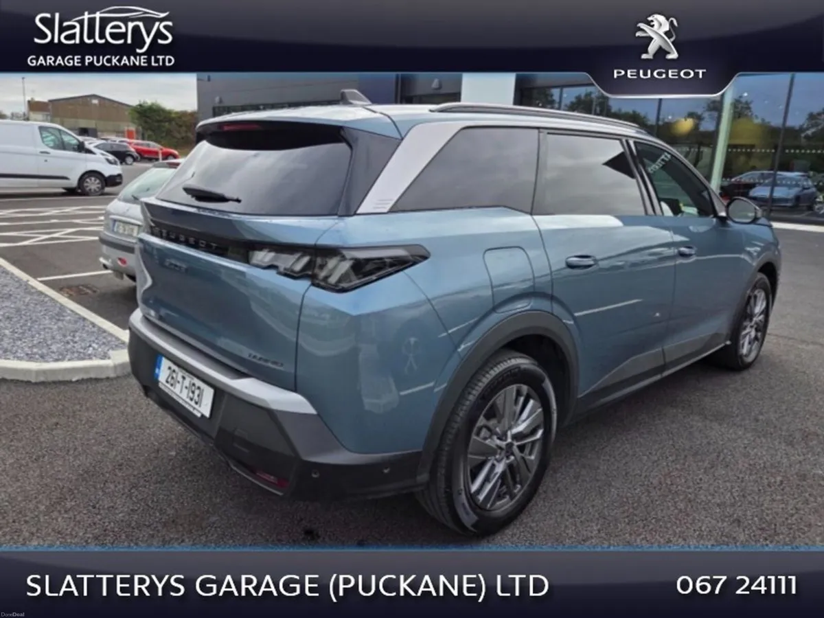 Peugeot 5008 1.2 MHEV 145bhp E-DCS6 Allure - Image 6