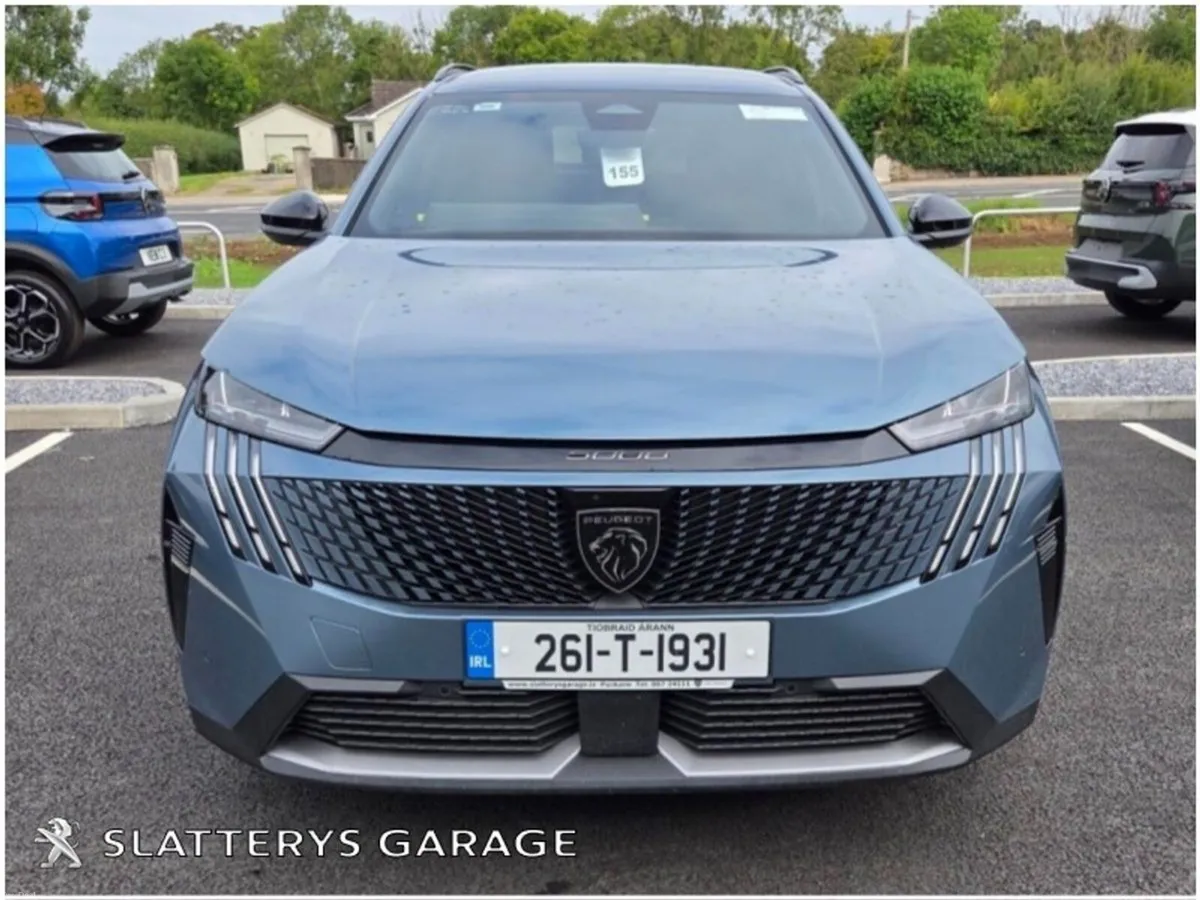 Peugeot 5008 1.2 MHEV 145bhp E-DCS6 Allure - Image 2