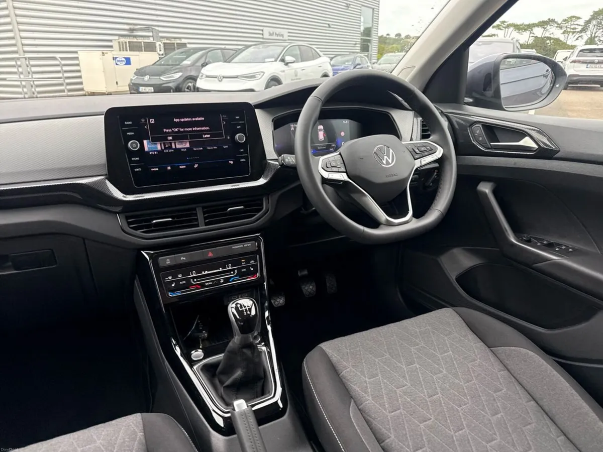 Volkswagen T-Cross T-CROSS ED75 1.0 TSI M5F 95HP - Image 2