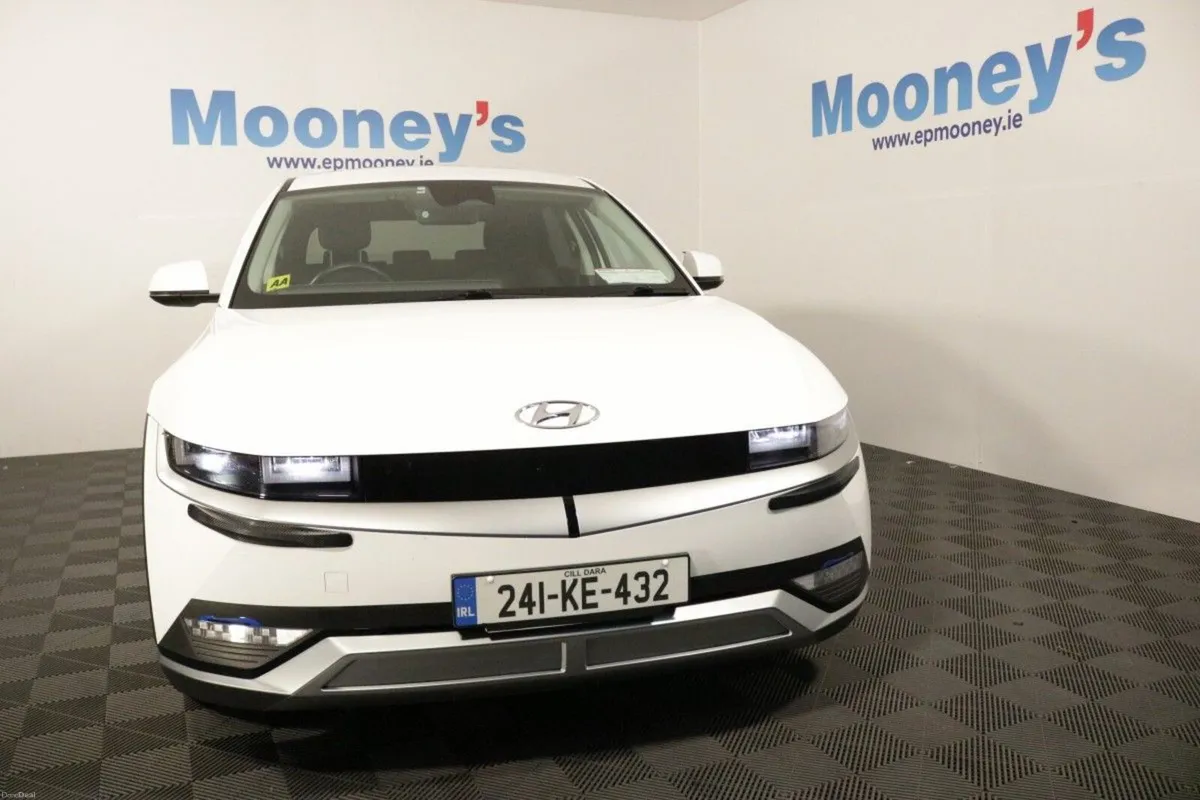 Hyundai IONIQ 5 Executive Plus 77KwH ev - Image 2
