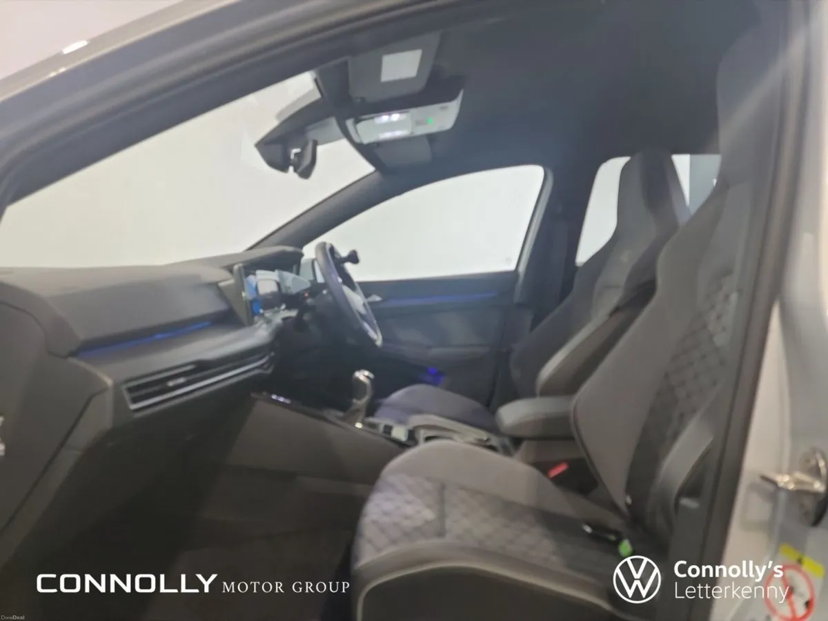 Volkswagen Golf 1.5 TSI 130HP R-Line - Image 5