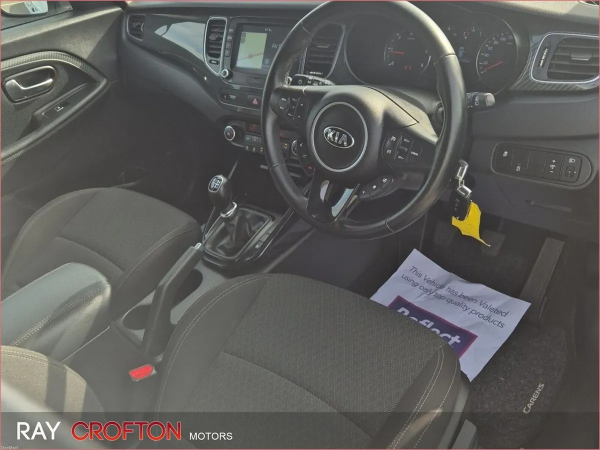 Kia Carens 1.7 EX - Image 2