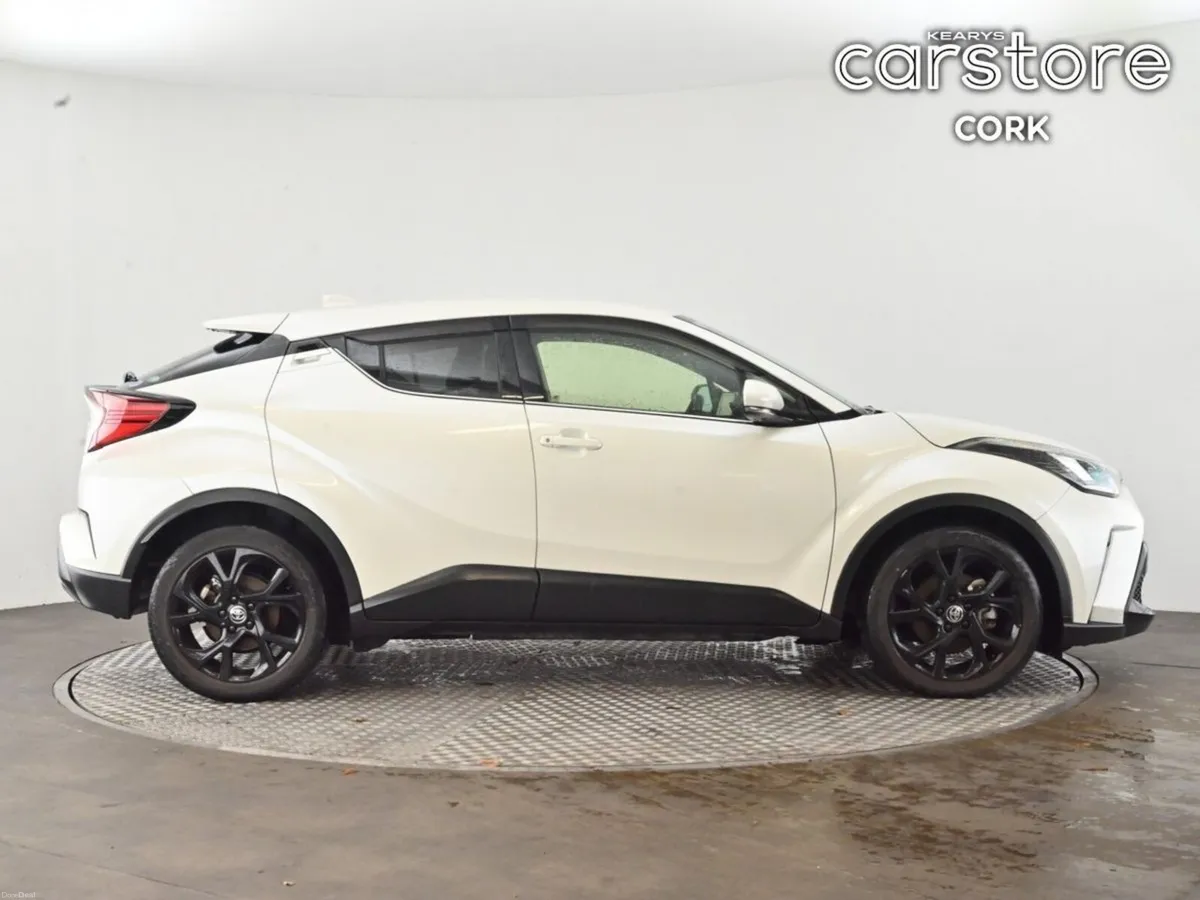 Toyota C-HR NERO SAFETY PLUS - Image 2