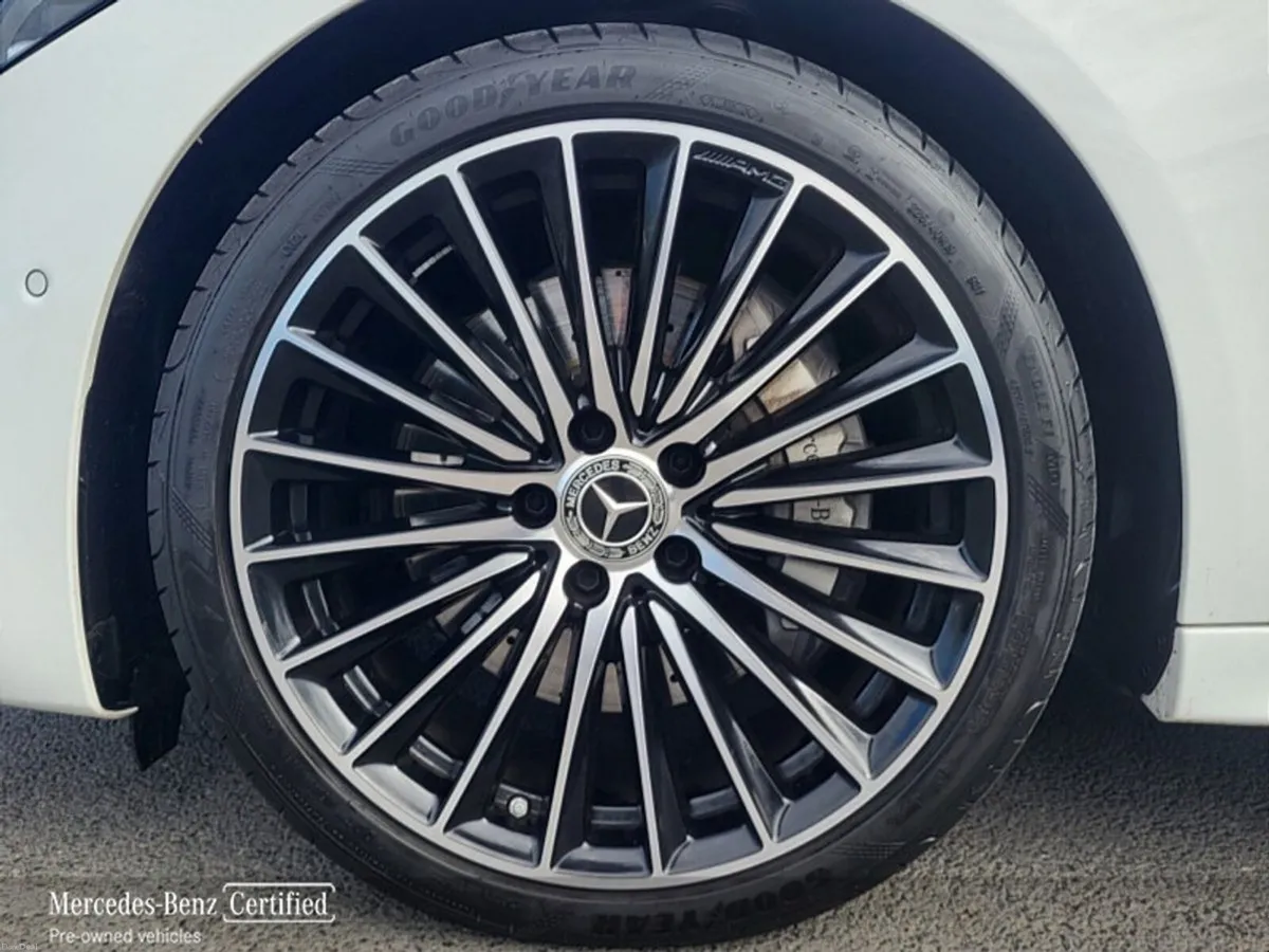 Mercedes-Benz C-Class C200d AMG Line Plus AUTO *(N - Image 5