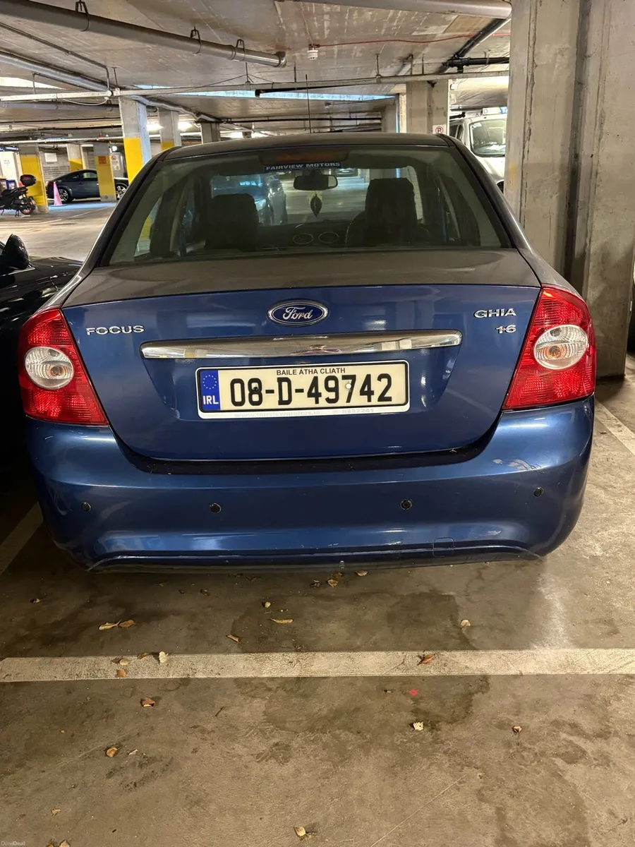 Ford Focus Ghia - Image 2