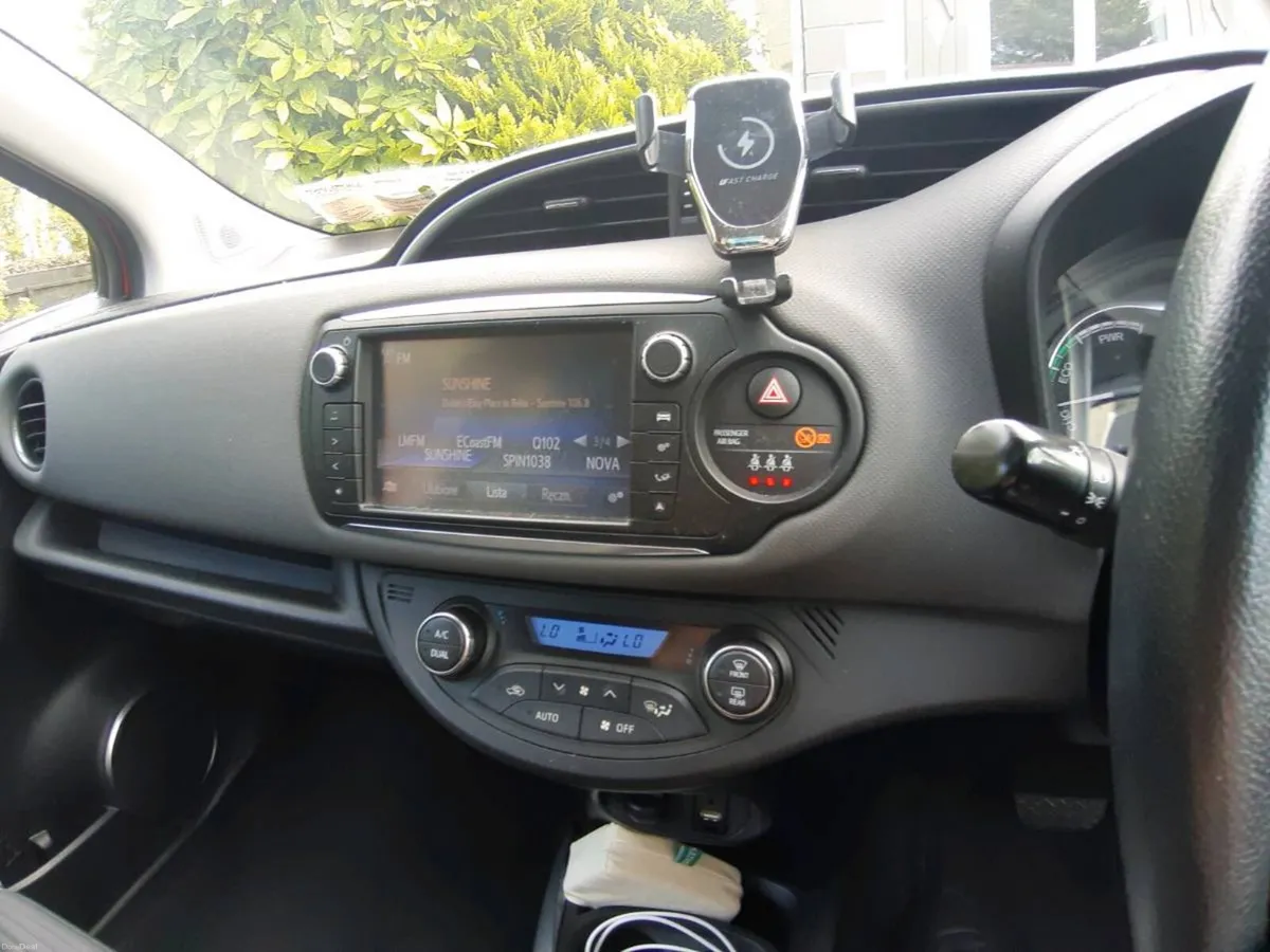 Toyota yaris hybrid for sale - Image 1