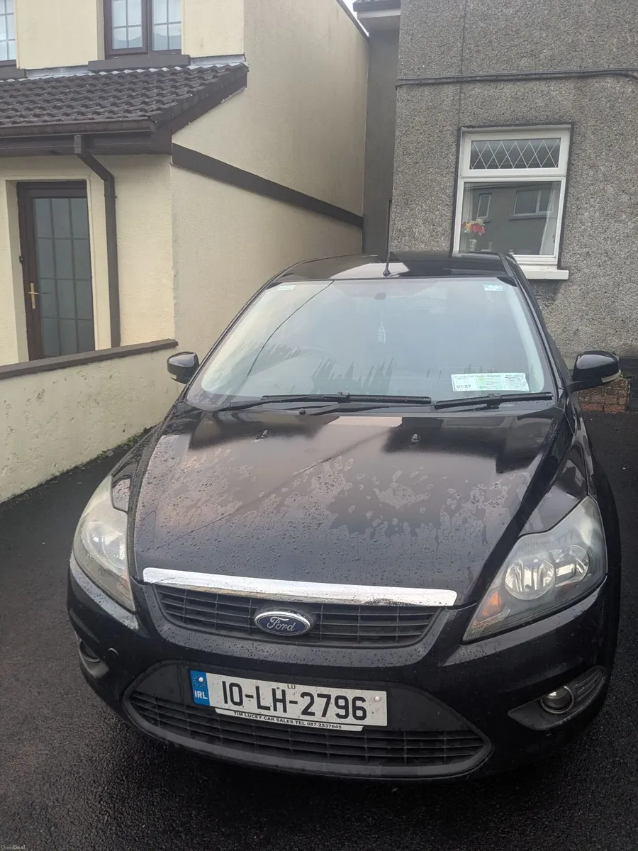 Ford Focus 2010 - Image 1
