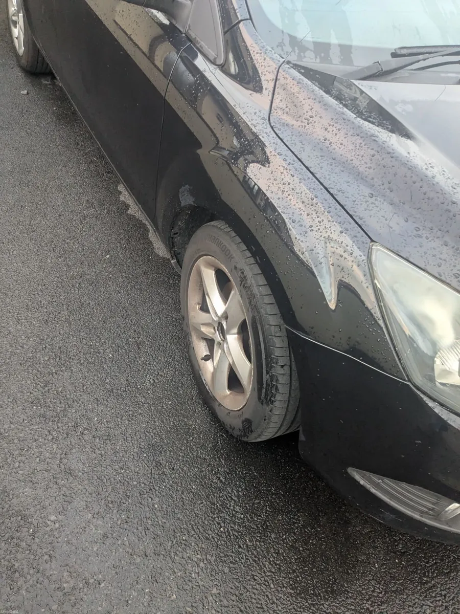Ford Focus 2010 - Image 4