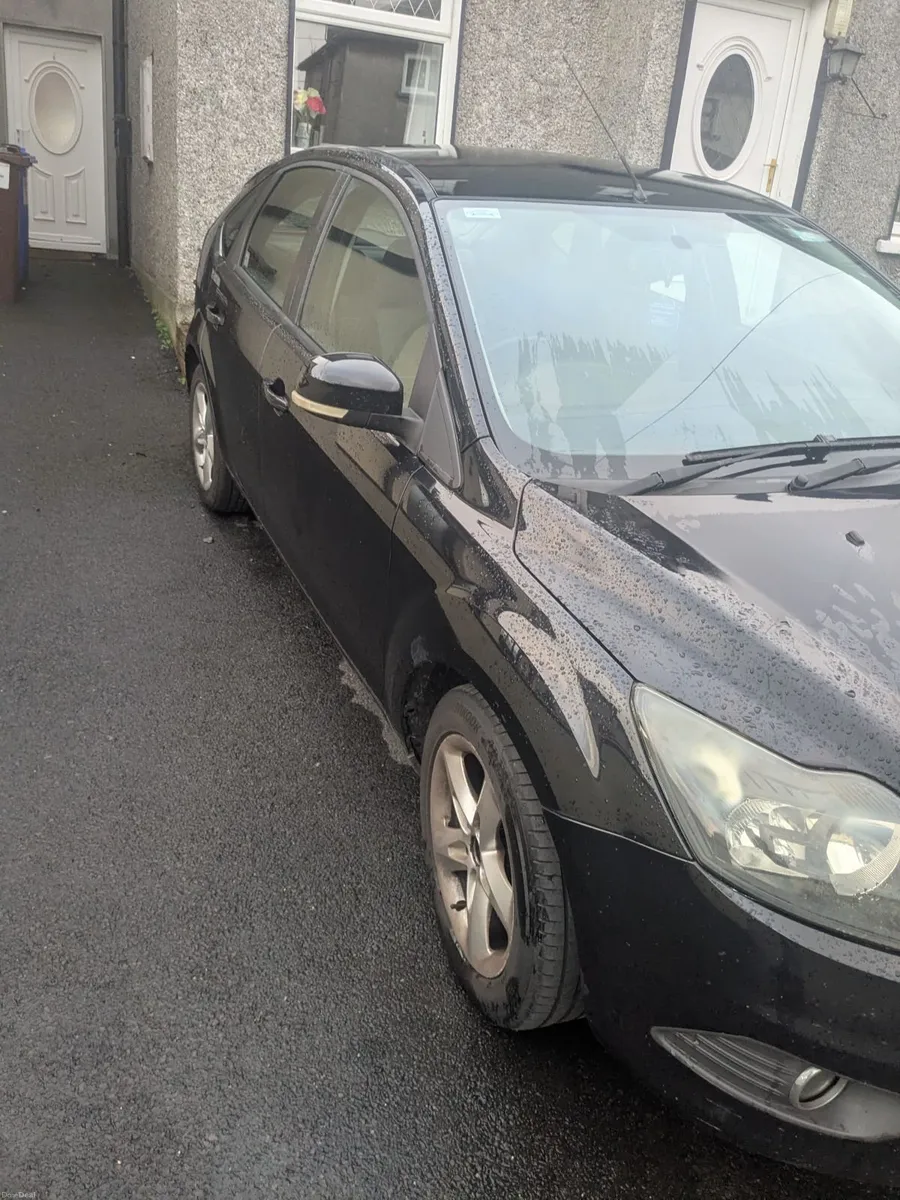 Ford Focus 2010 - Image 5