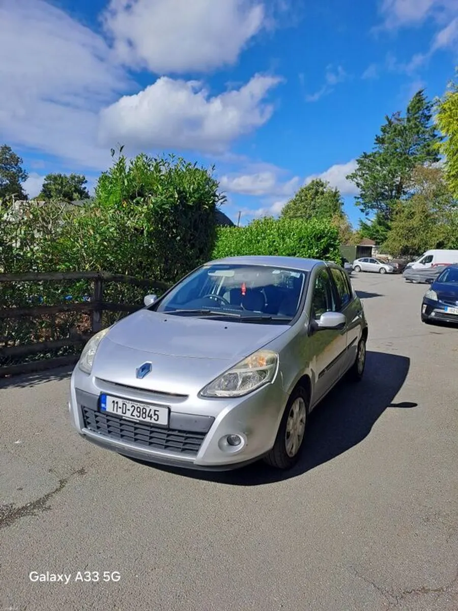 2011 Renault Clio - Image 1