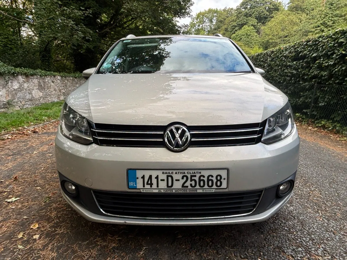 VW Touran Comfort line 7 Seater - Image 4