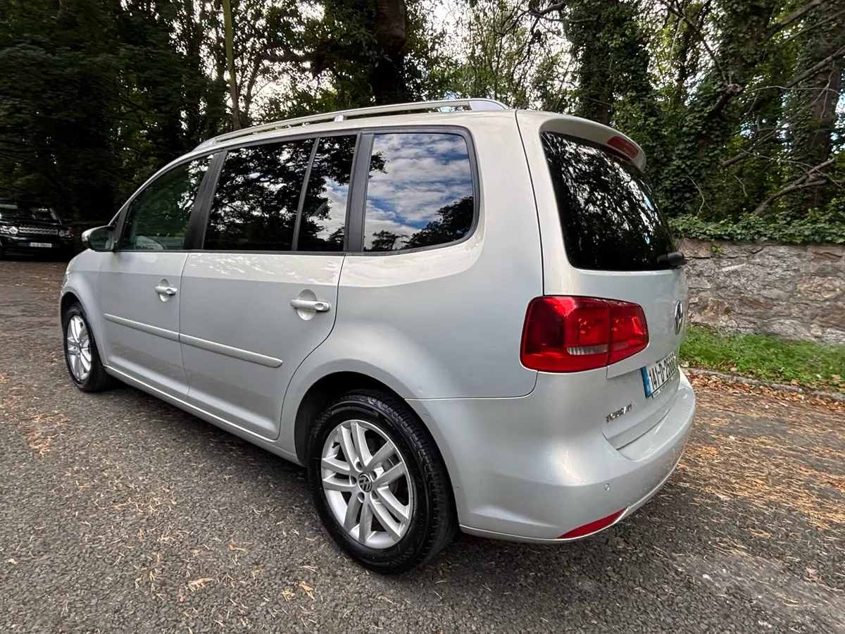 VW Touran Comfort line 7 Seater - Image 6