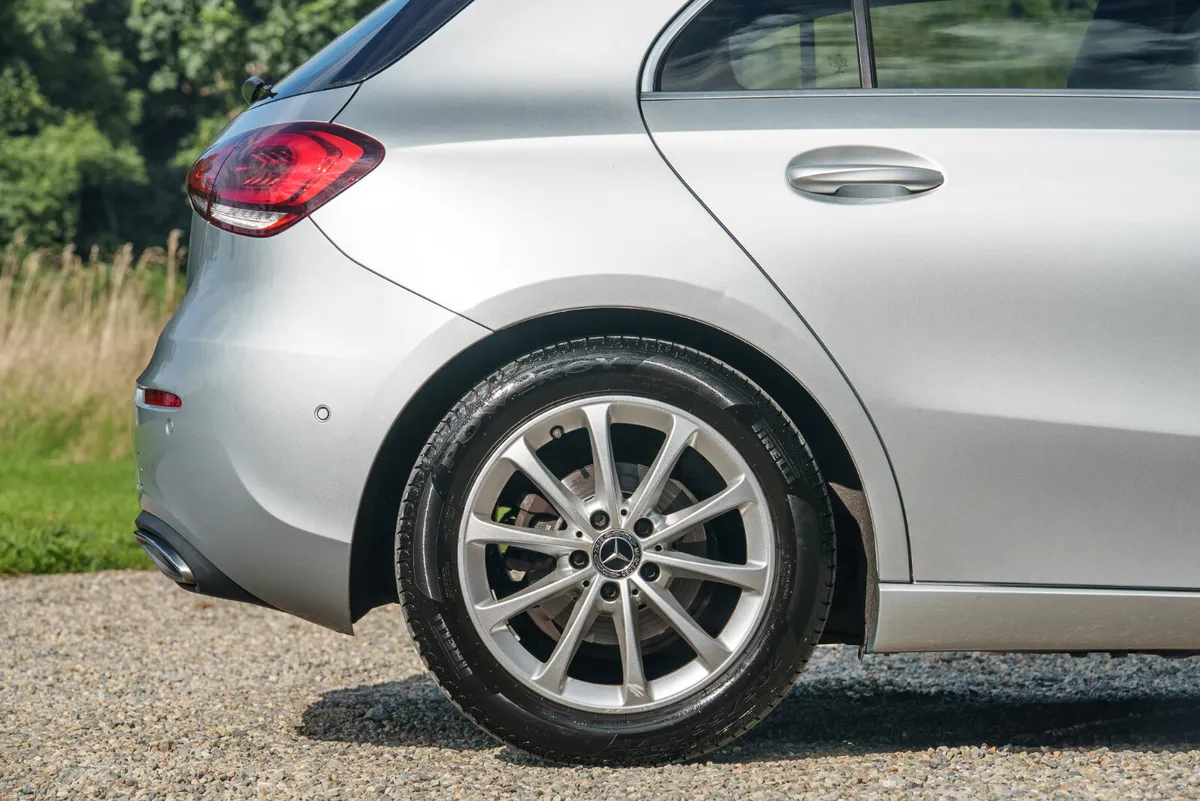 2018 Mercedes-Benz A200 Progressive Line Auto - Image 3