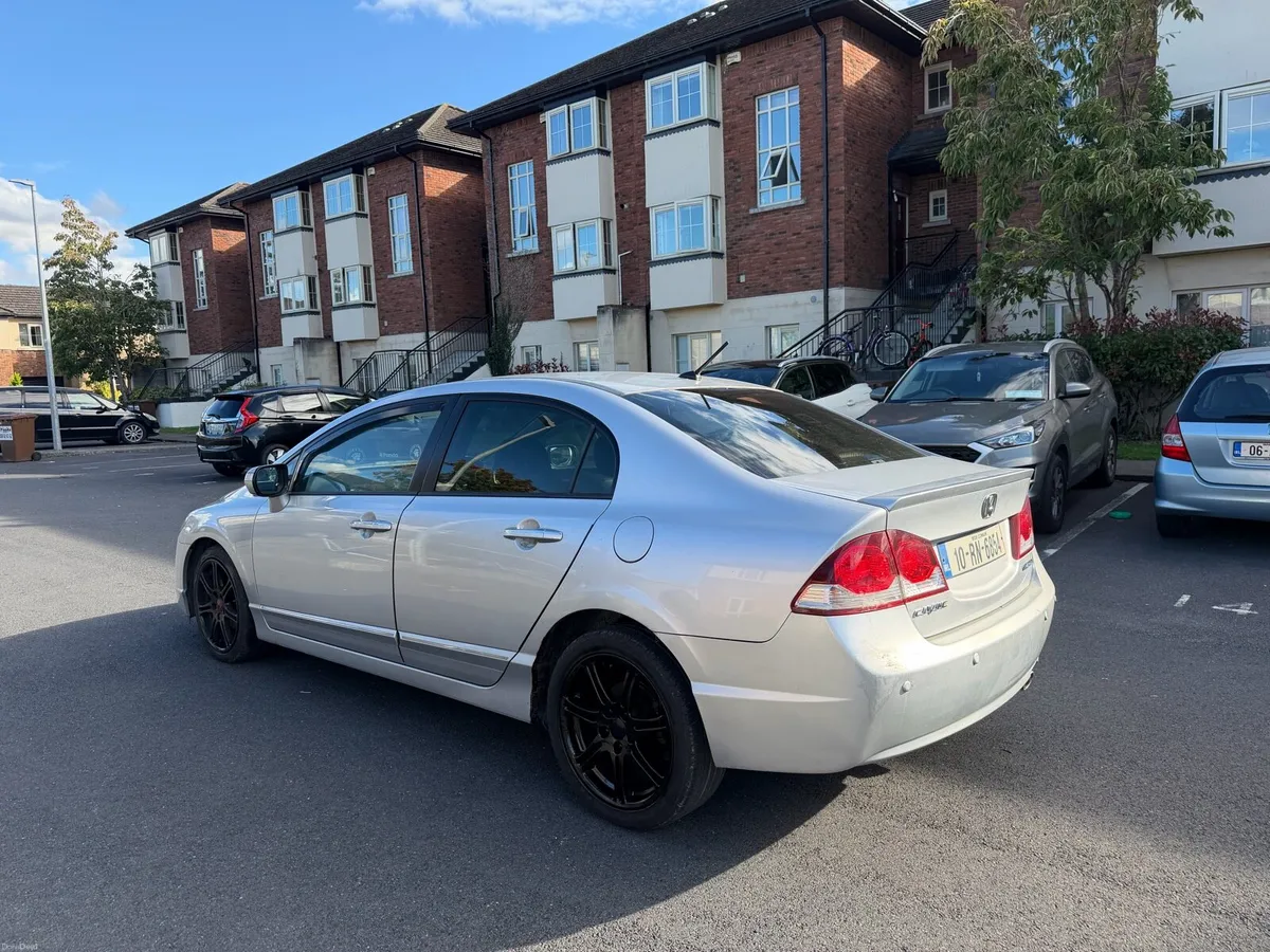 Honda Civic 1.3 hybrid Automatic - Image 4