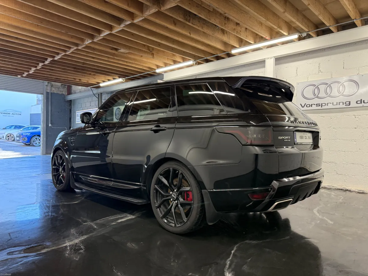 2019 Land Rover Range Rover Sport Dynamic P400e - Image 5