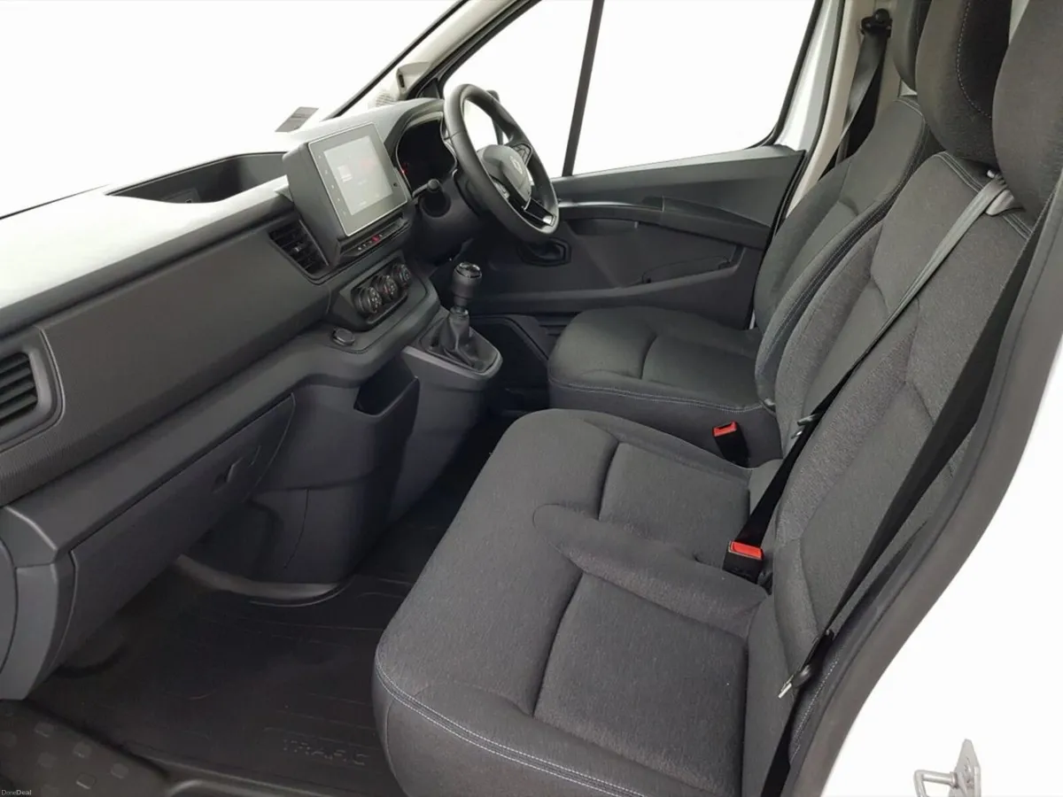 Renault Trafic TRAFIC LL30 BLUE DCI 130 START - Image 4