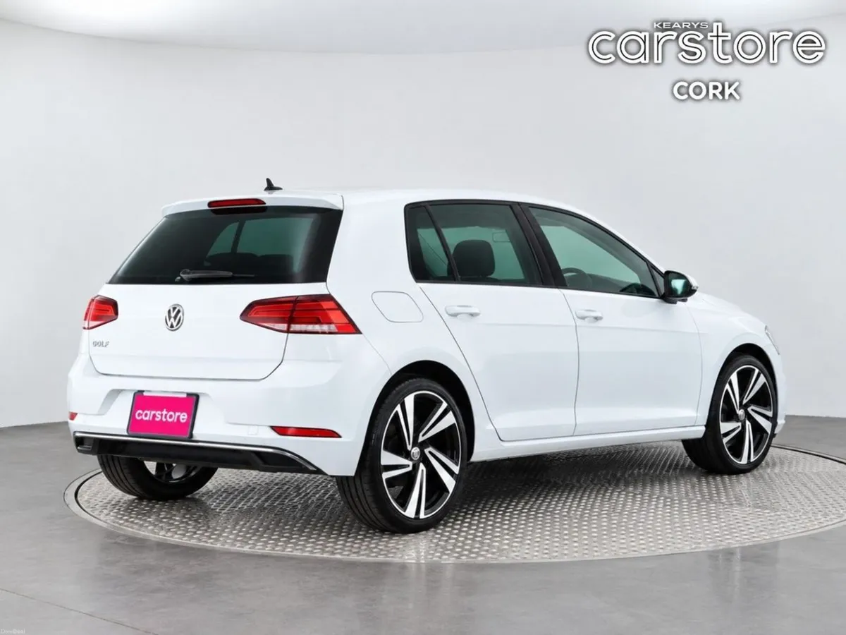 Volkswagen Golf COMFORT LINE TECH EDITION - Image 5