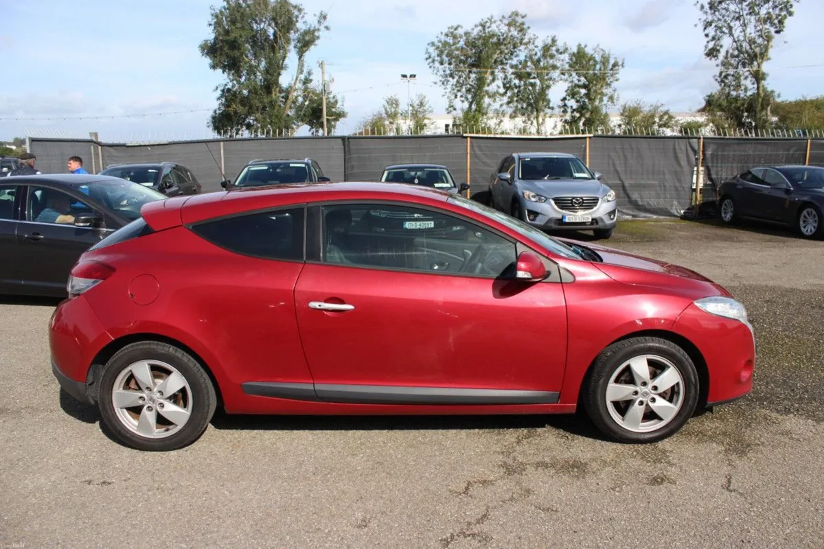 Renault Megane 1.5 DCI 90 ECO2 TOMTOM ED - TENDER - Image 2