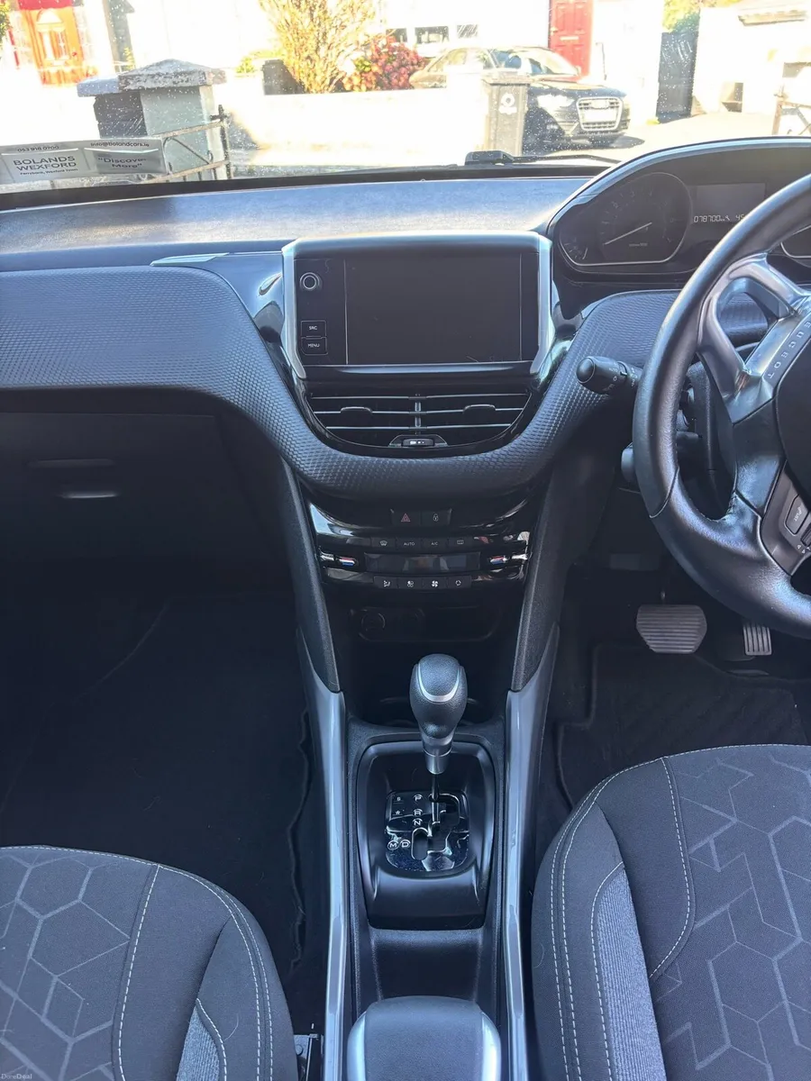 Peugeot 2008 2018 Auto - Image 6