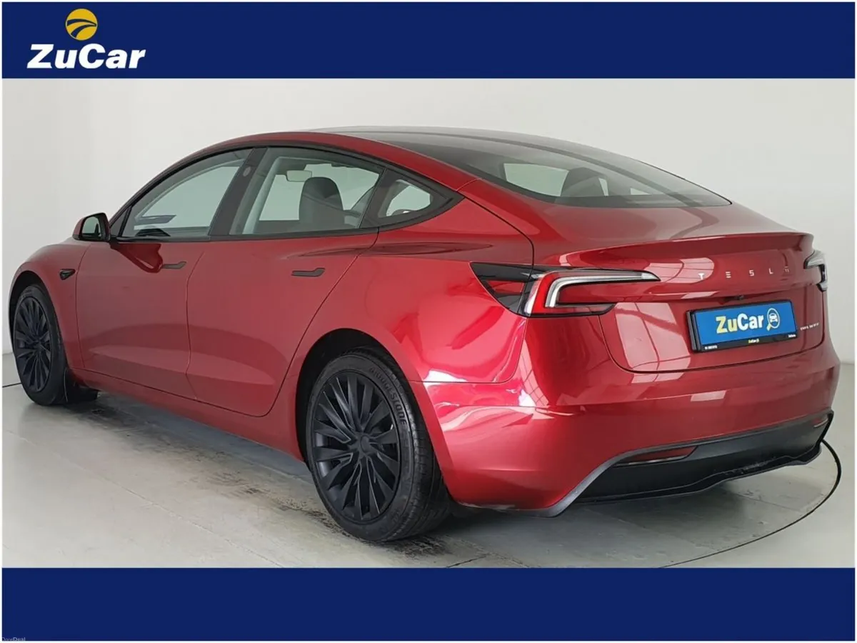 Tesla Model 3 Premium Long Range AWD - Image 3