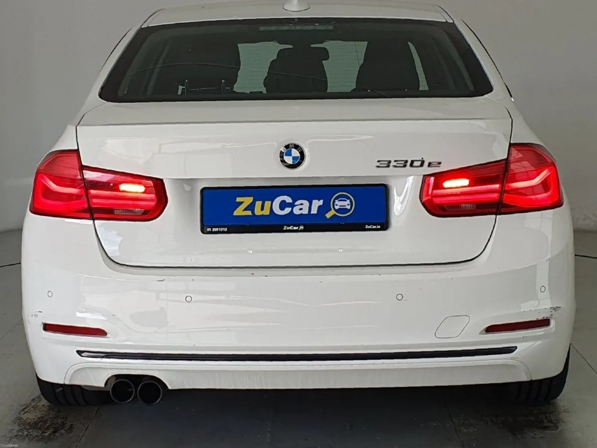 BMW 3-Series 330e Sport - Image 4