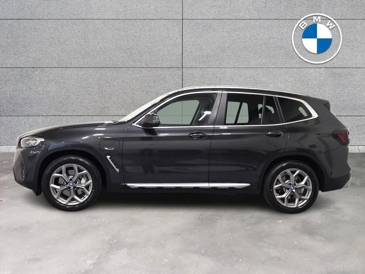 BMW X3 xDrive30e xLine - Image 3