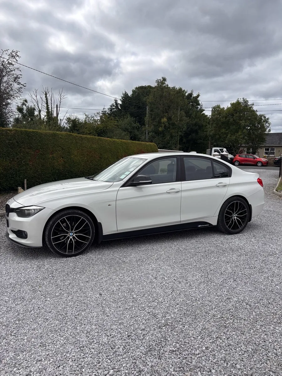2015 BMW 320D F30 - Image 5