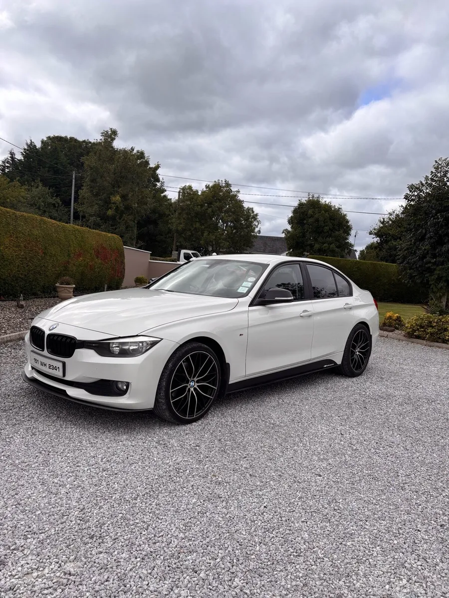 2015 BMW 320D F30 - Image 1