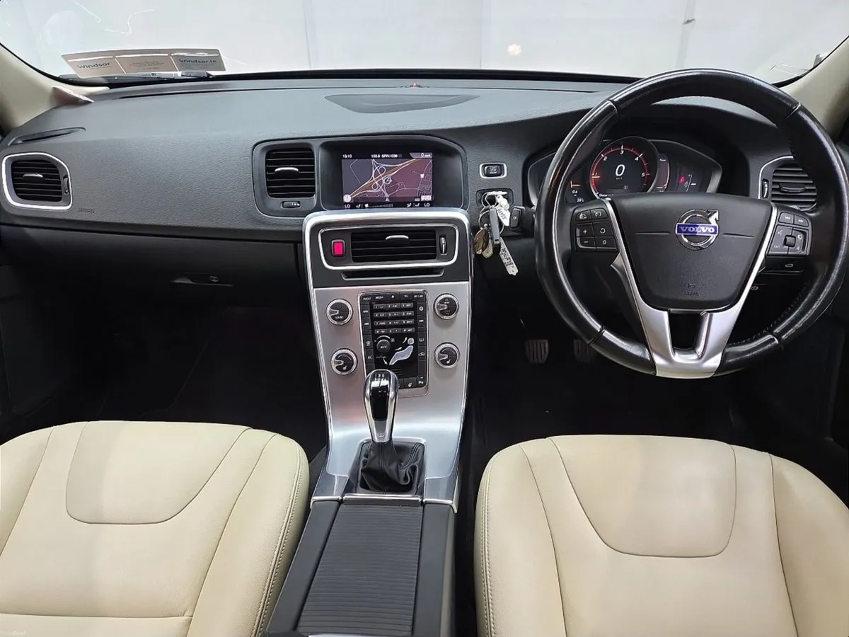 Volvo S60  D3 SE 4DR - Image 3