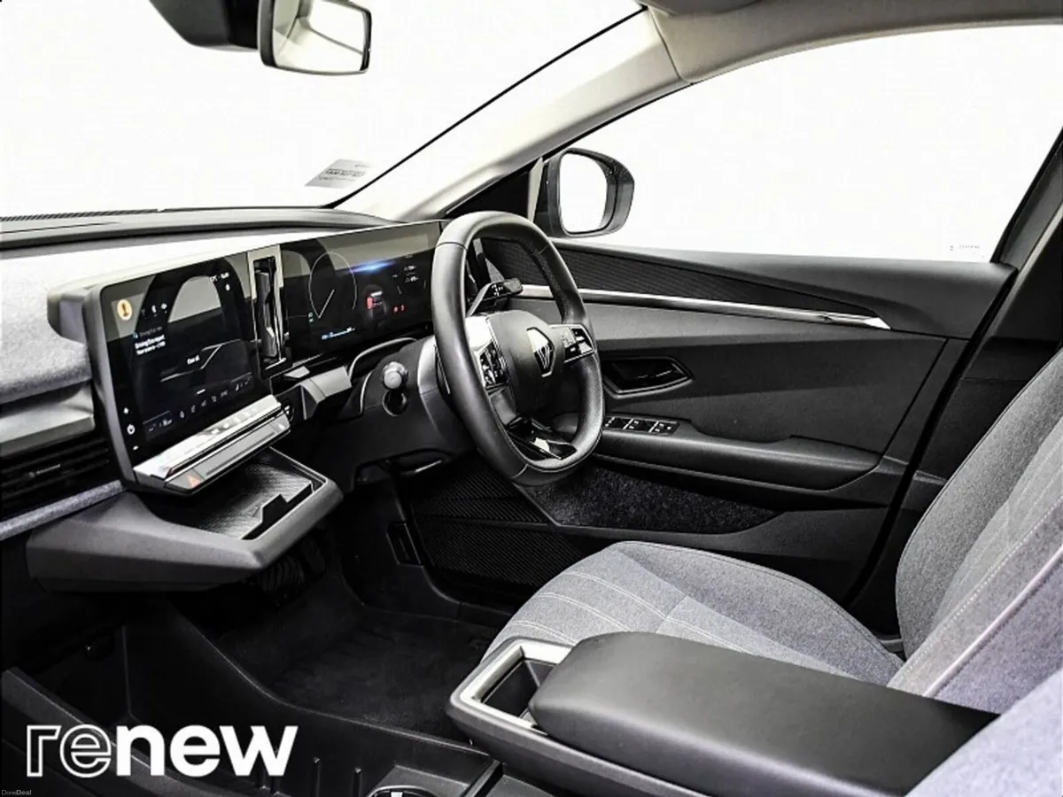 Renault Megane E-Tech Techno EV60 220hp - Image 5